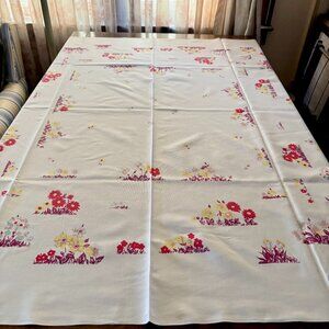 1950s Cotton Floral Print Country Kitchen Tablecloth 50 x 53.5"